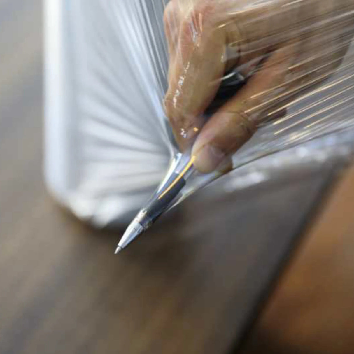 Pallet Wrap, Clear or Black,400mm x 250m, 20 Microns, Extended Core Option